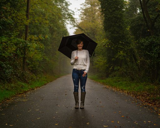 The Ultimate Guide to Women's Rain Pants for Hiking: Keeping Dry and Comfortable on the Trail